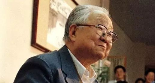 启功：这几个学书法的方法都是我自己琢磨出来的。